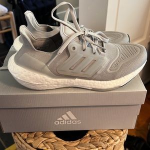 Adidas Ultraboost 22 W